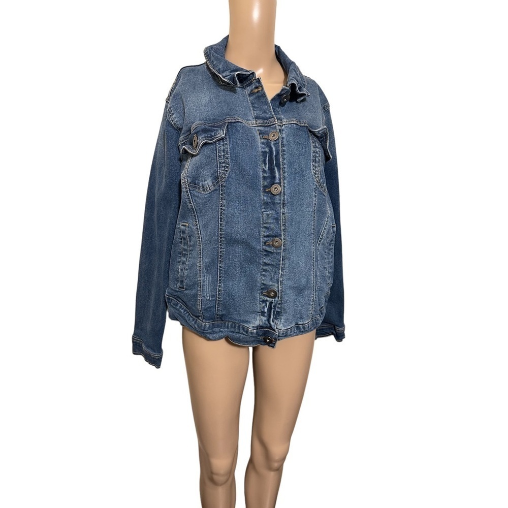 Torrid Blue Jean Jacket - Picture 5 of 5